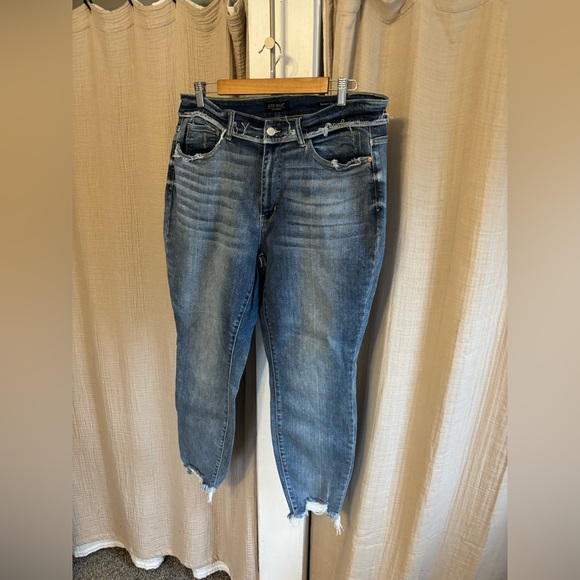 TWO Judy Blue Skinny Fit Jeans- 18W - Picture 3 of 15
